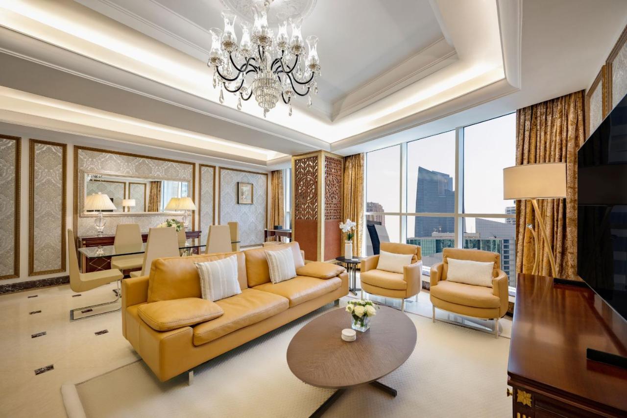 Dusit Hotel & Suites - Ντόχα Εξωτερικό φωτογραφία A suite at the hotel