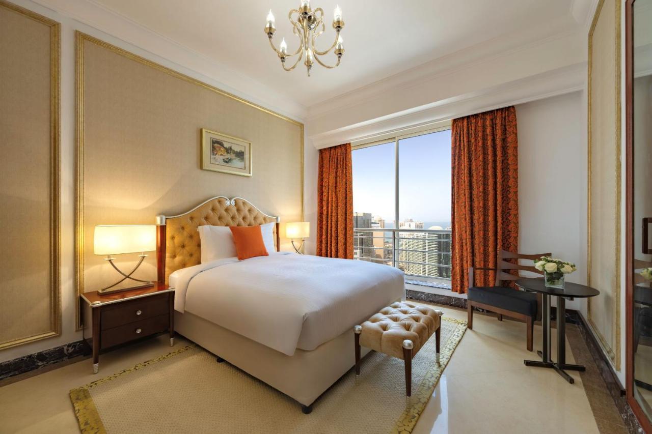 Dusit Hotel & Suites - Ντόχα Εξωτερικό φωτογραφία A bedroom at the hotel