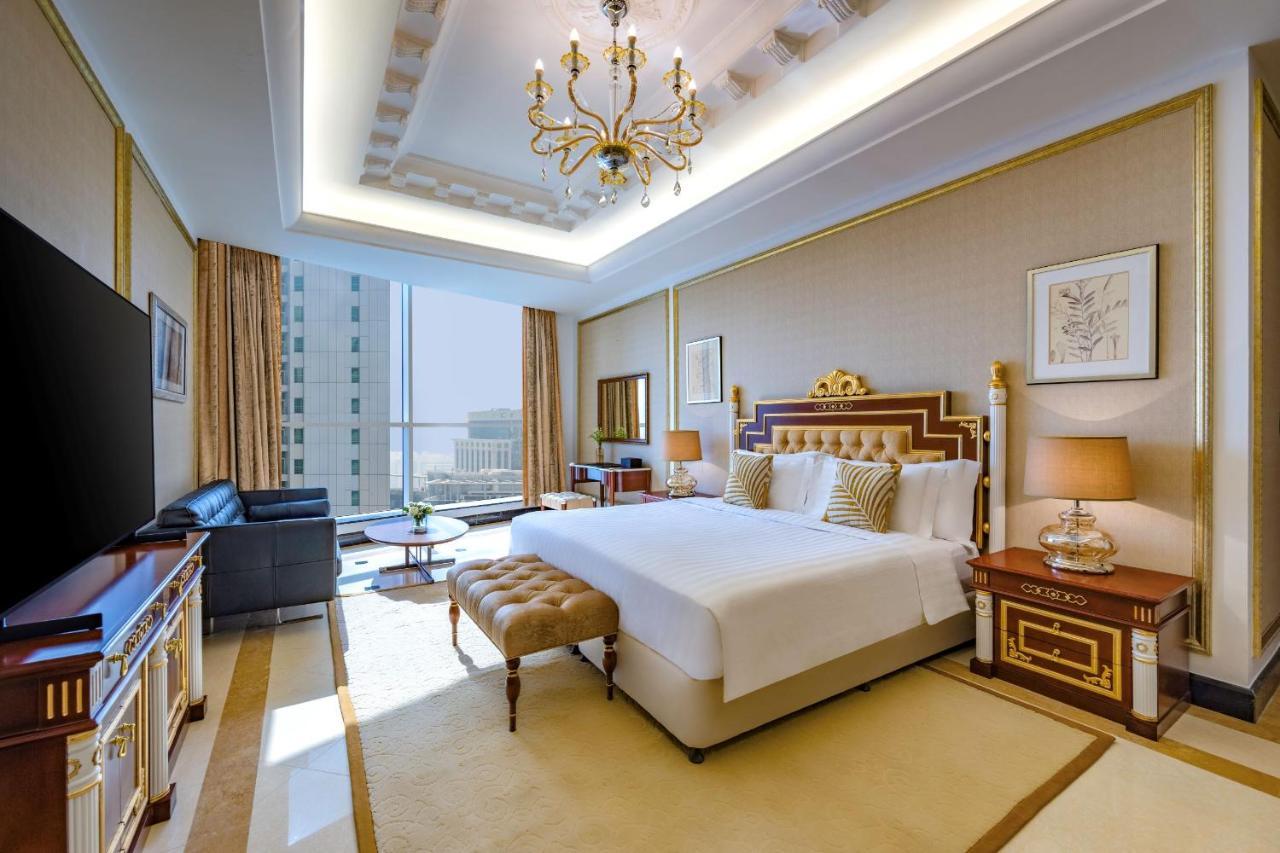 Dusit Hotel & Suites - Ντόχα Εξωτερικό φωτογραφία A bedroom at the hotel